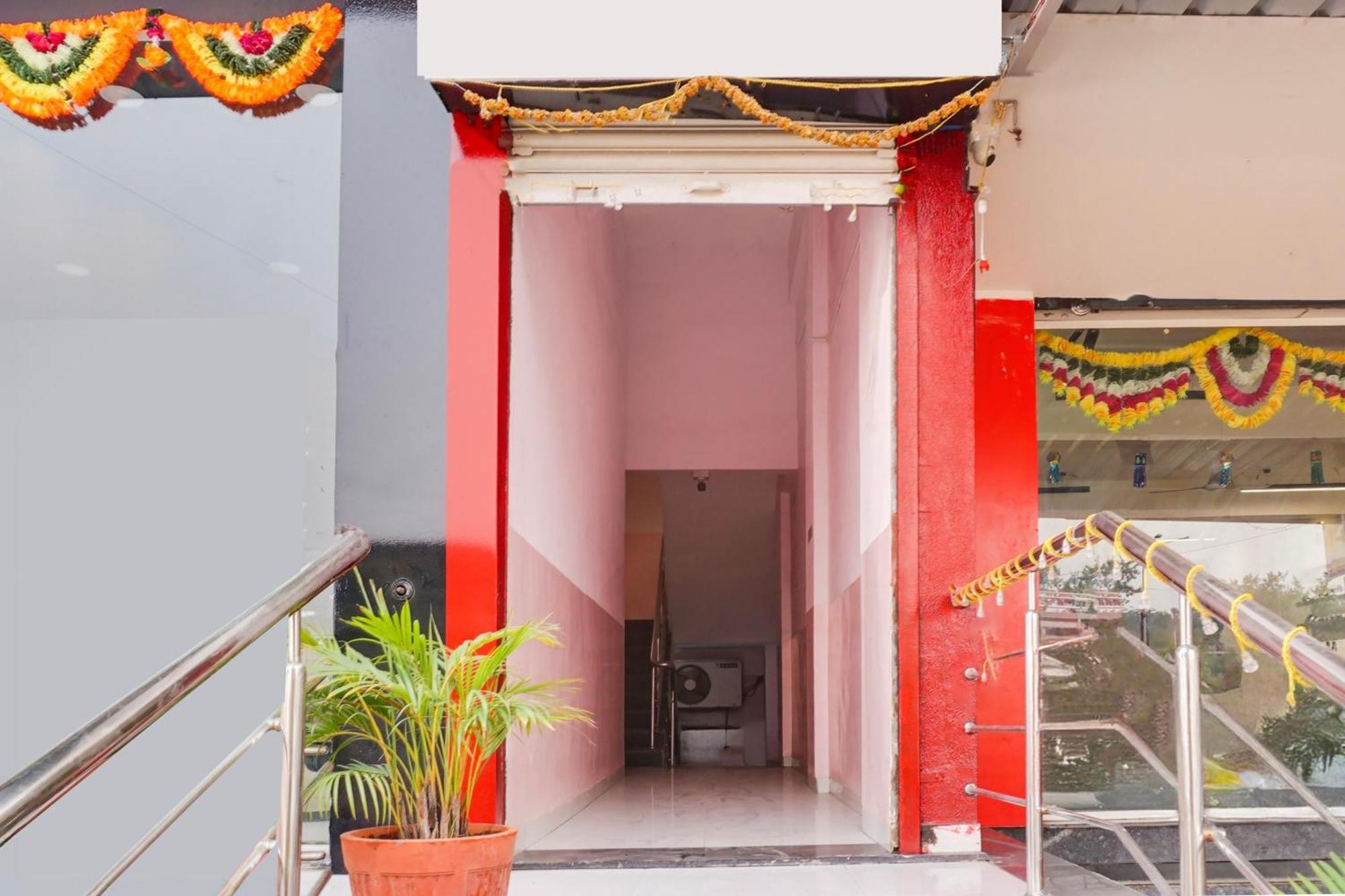 Super Collection O Chandan Nagar Kharadi Formerly Kharadi Inn Pune Exterior photo